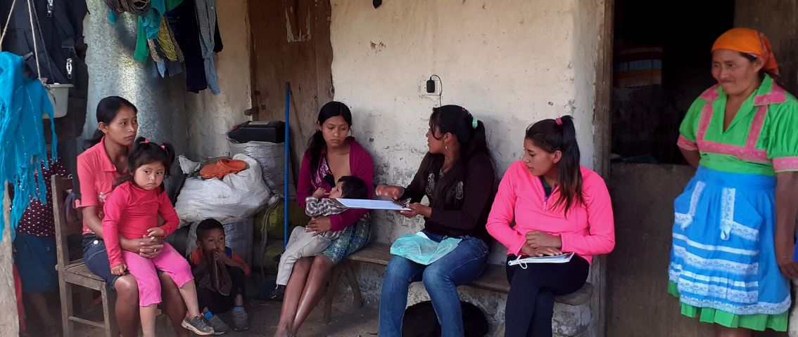 Mulheres indígenas que cultivam prosperidade