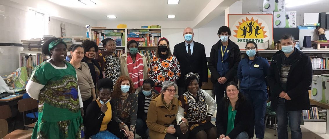 Projeto costura ajuda em ação 1134x480 1