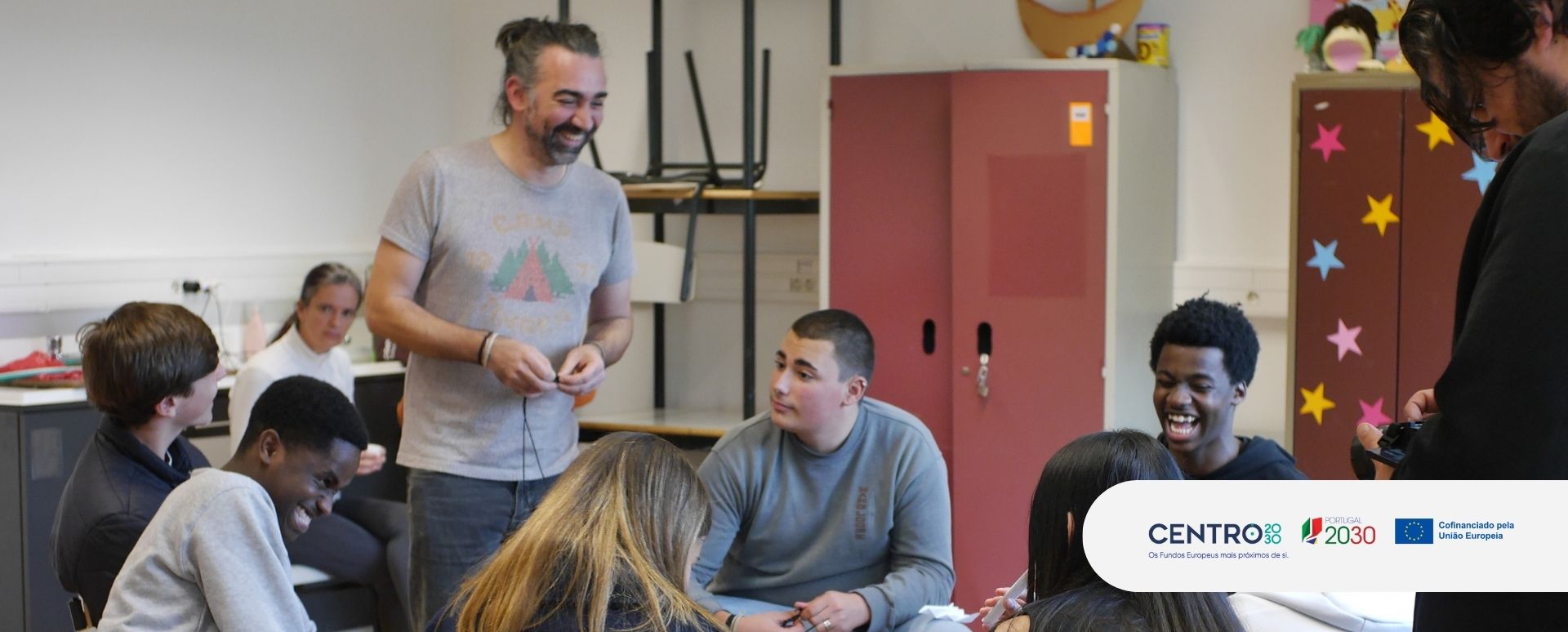 Entre Atos e Ações